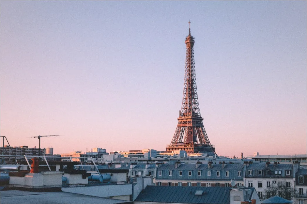 Detail Paris Eiffel Tower Golden Hour Number 15