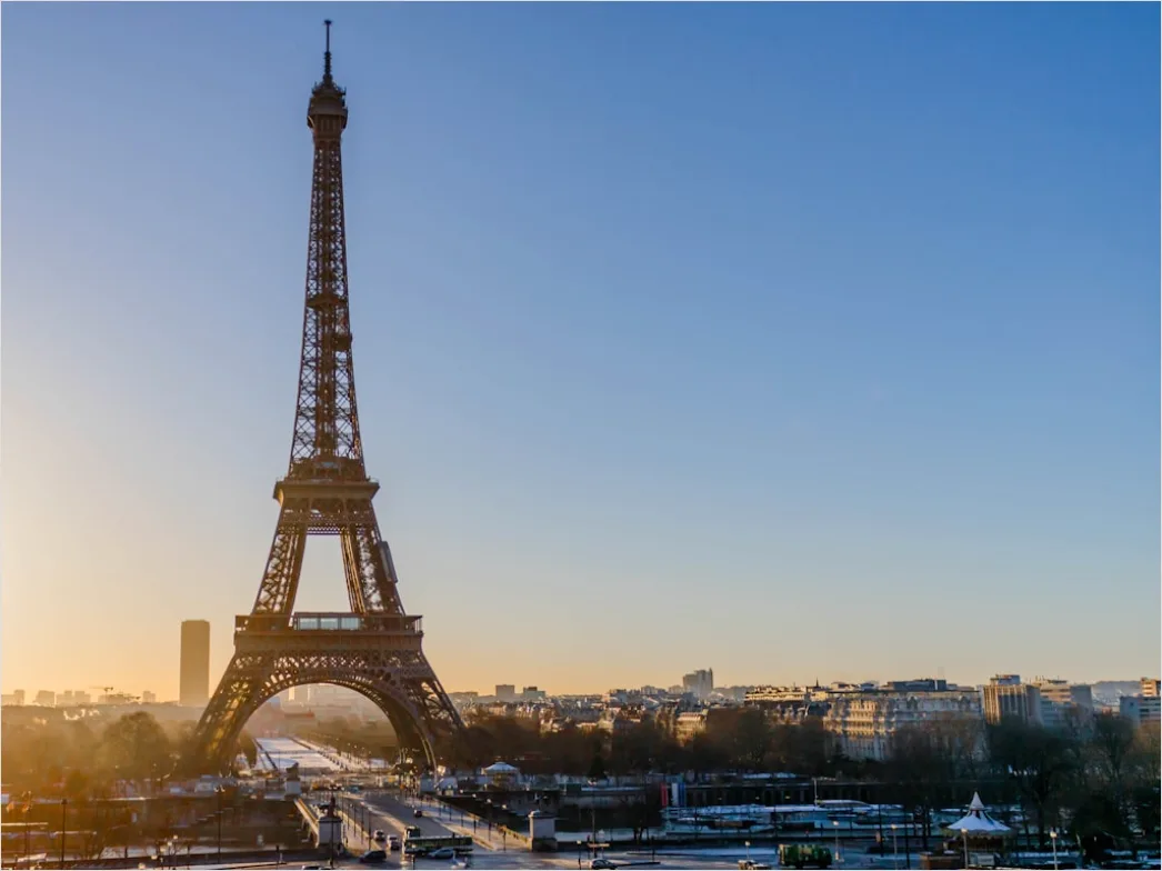Detail Paris Eiffel Tower Golden Hour Number 16