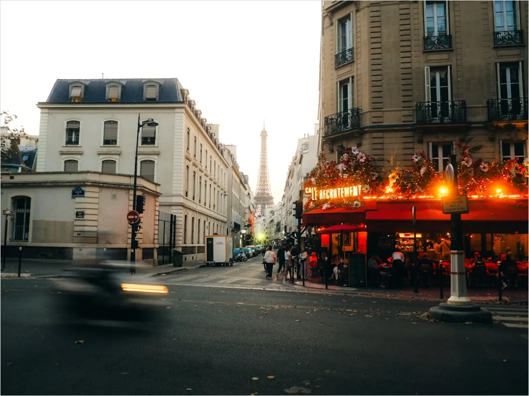 Detail Paris Street Cafe Morning Scene Number 10