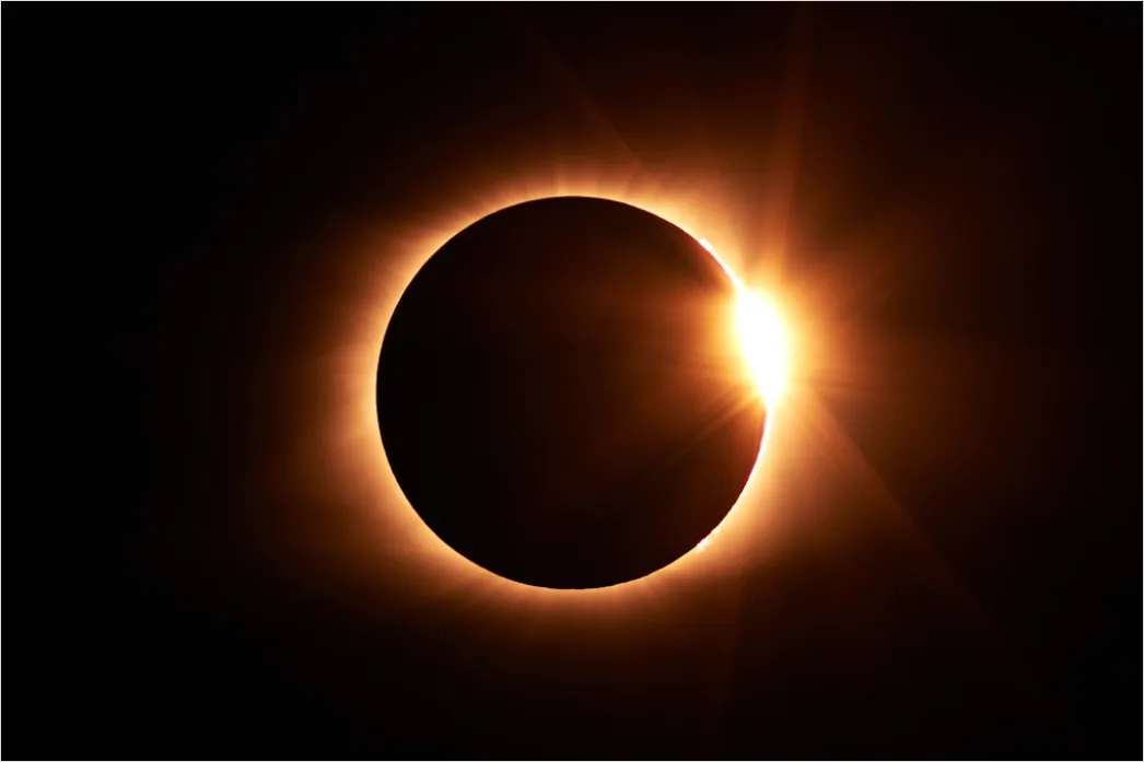 Partial Solar Eclipse Crescent Sun 5774