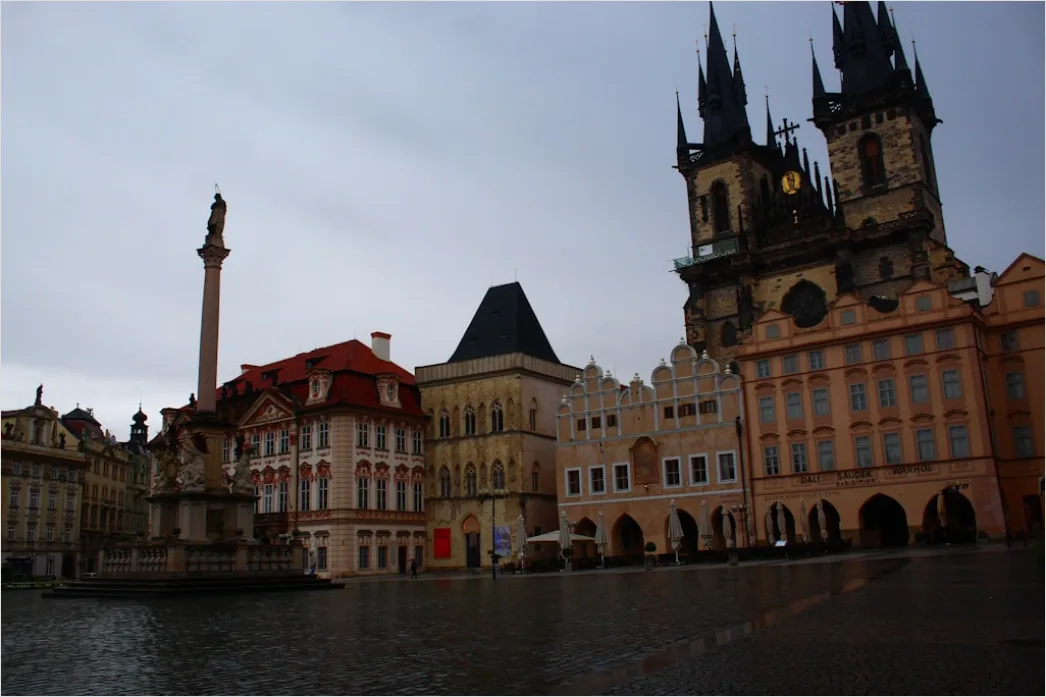 Detail Prague Old Town Square Sunrise Number 15