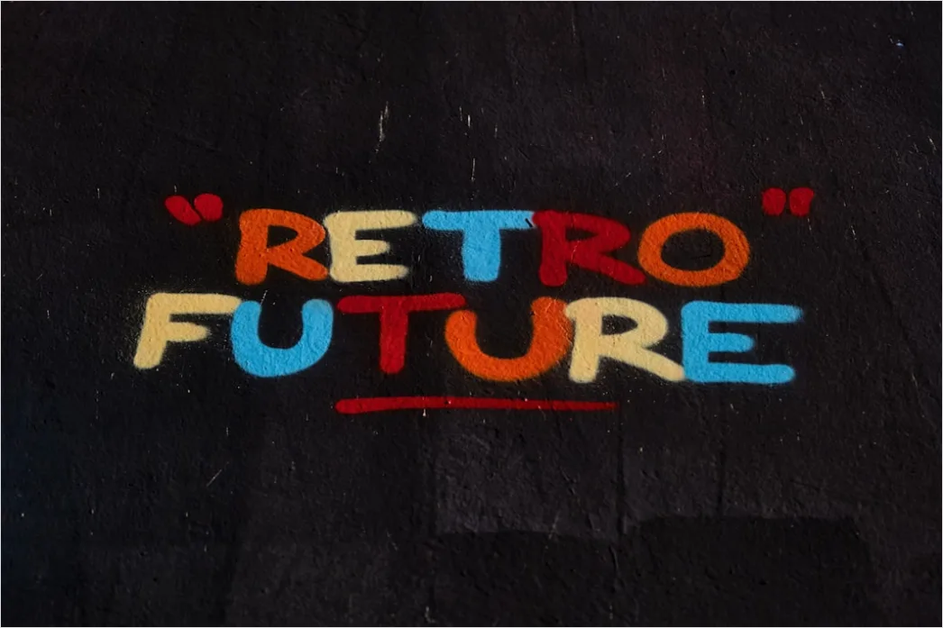 Detail Retro 70s Lettering Design Number 2