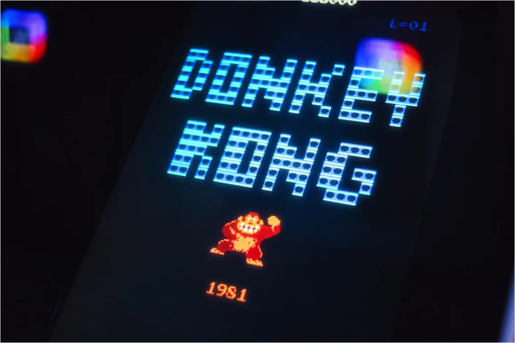 Detail Retro Arcade Poster Design Number 15