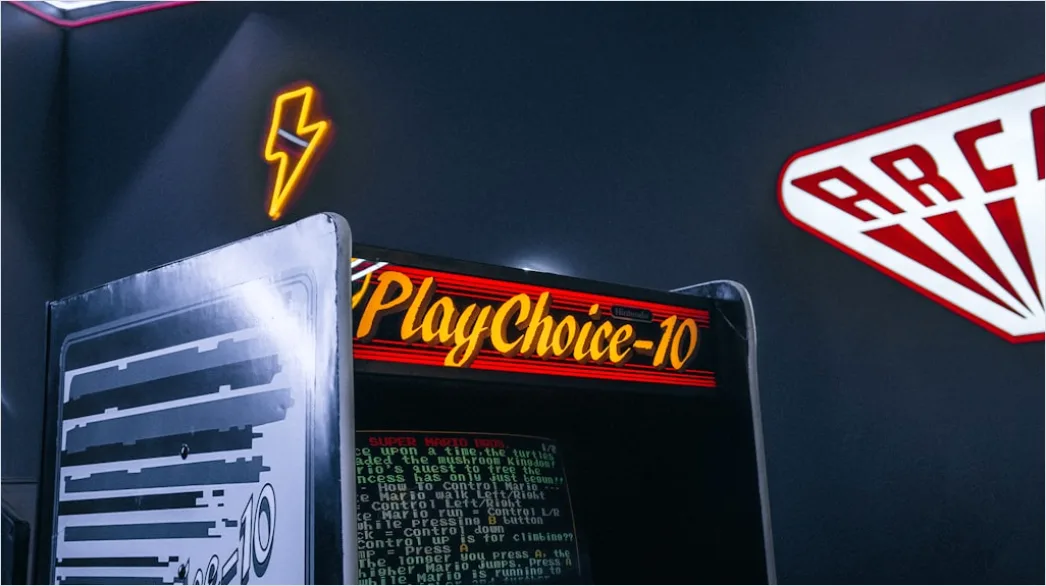 Detail Retro Arcade Poster Design Number 3