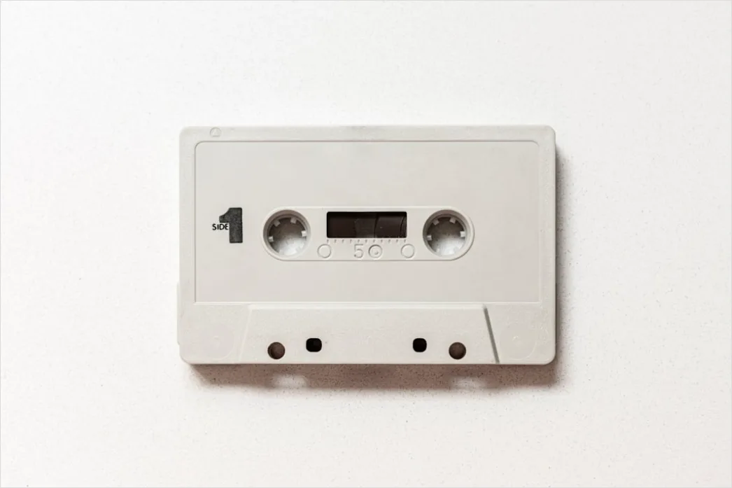 Detail Retro Cassette Tape Illustration Number 3