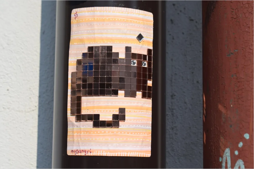 Detail Retro Game Controller Pixel Art Number 10