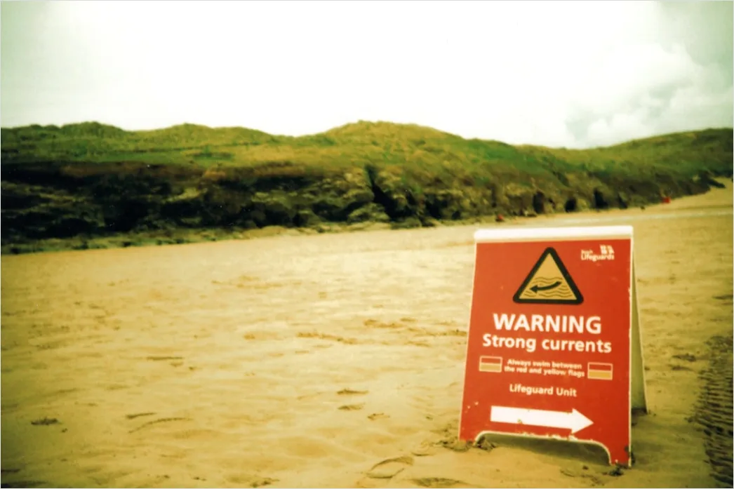 Detail Severe Weather Warning Sign Close Up Number 12