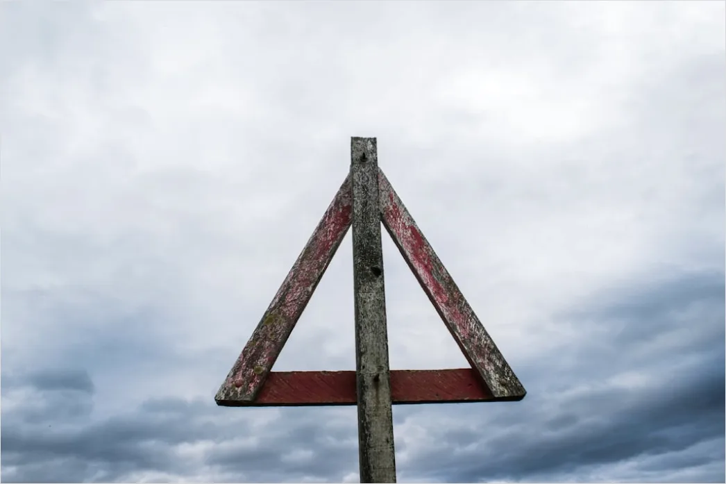 Detail Severe Weather Warning Sign Close Up Number 17
