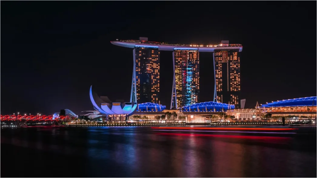 Detail Singapore Marina Bay Skyline Night Number 15