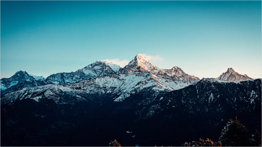 Detail Snowy Mountain Peak Sunrise View Number 2