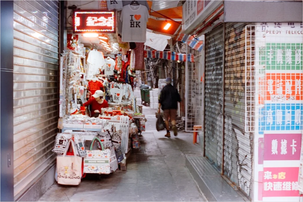 Detail Souvenir Shopping Street Market Scene Number 2