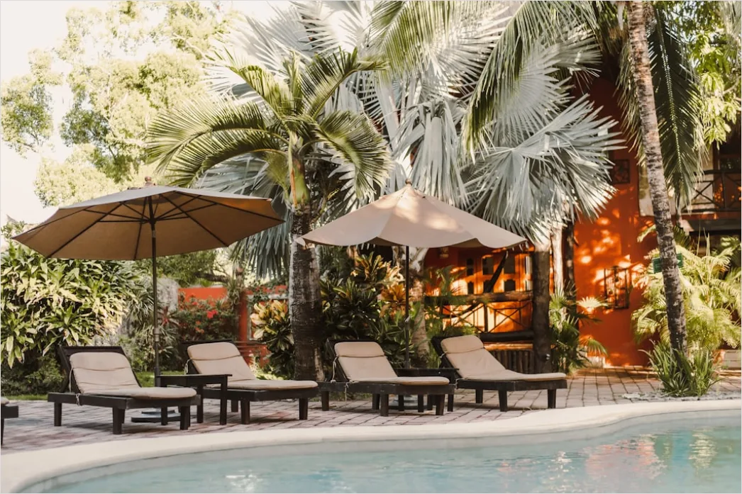 Detail Spa Resort Relaxation Poolside Scene Number 13