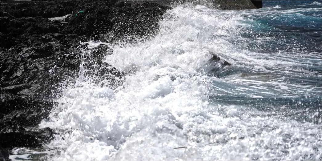 Detail Strong Wind Ocean Waves Whitecaps Number 5