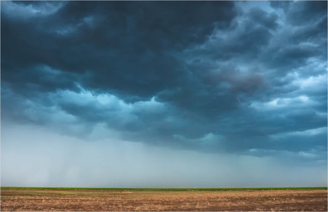 Detail Summer Thunderstorm Dramatic Sky Field Number 17