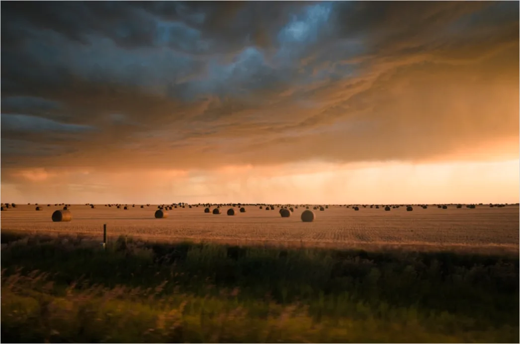 Detail Summer Thunderstorm Dramatic Sky Field Number 3