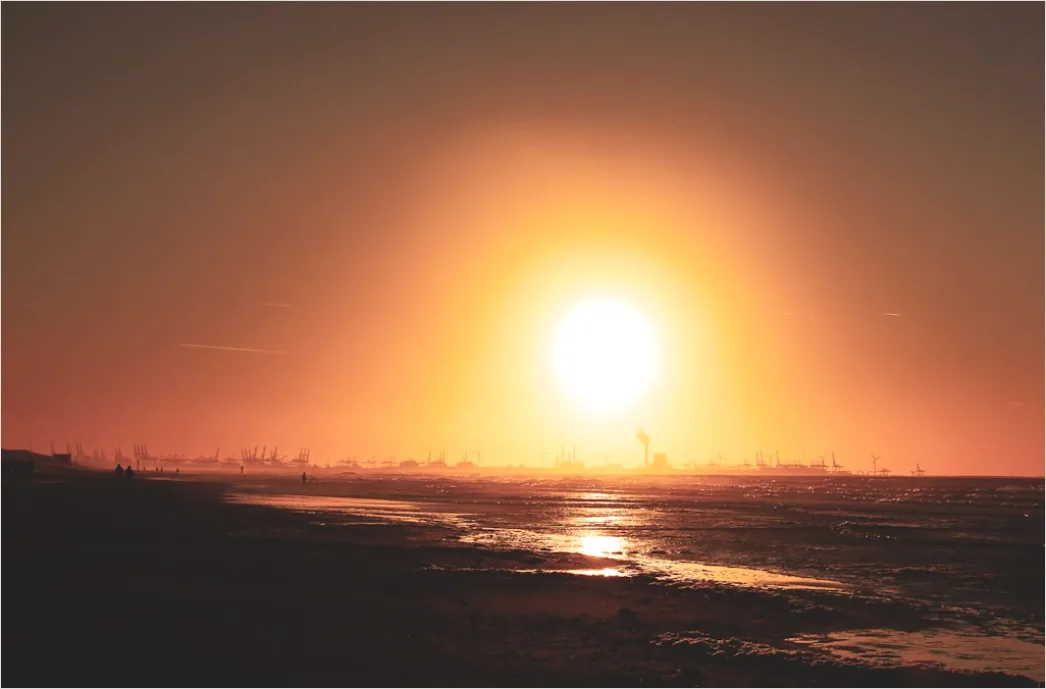 Detail Sun Beating Down Heat Concept Number 11