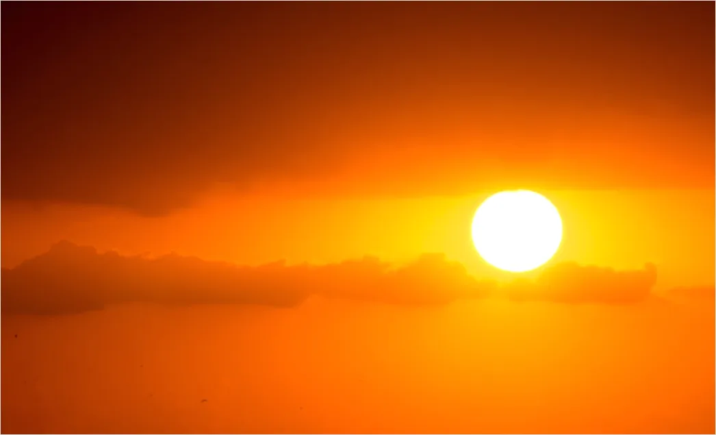 Detail Sun Beating Down Heat Concept Number 14
