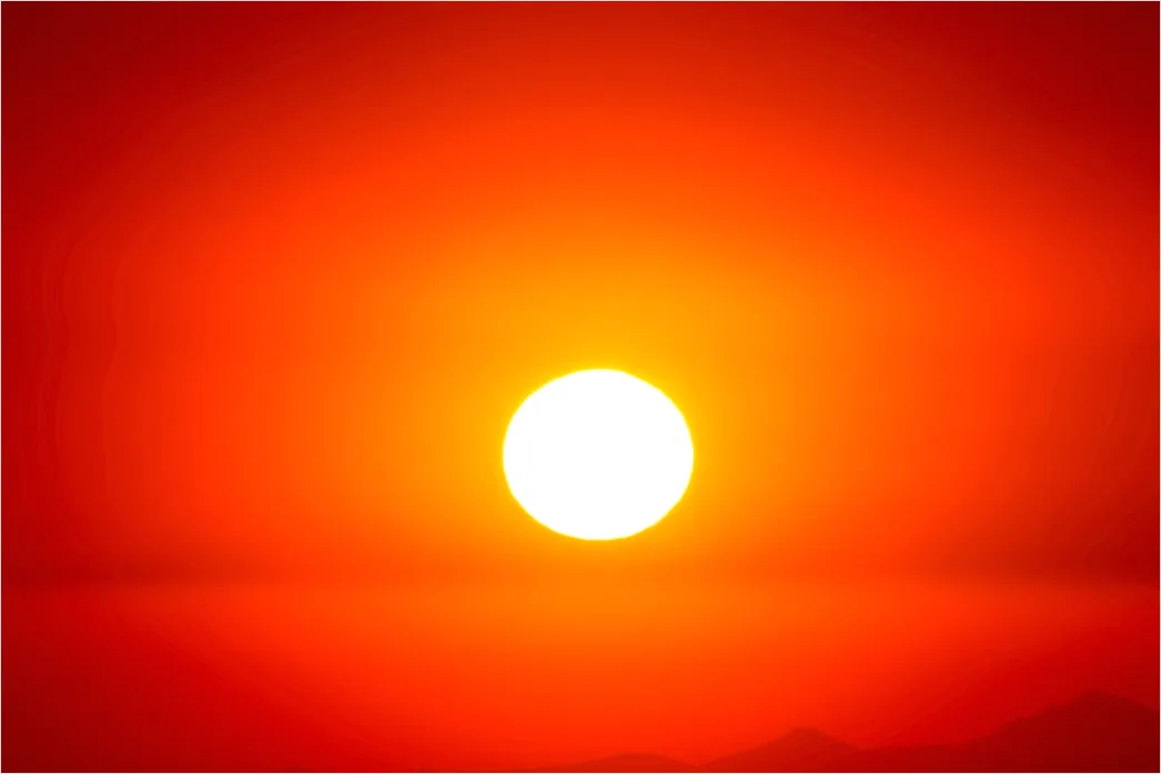 Detail Sun Beating Down Heat Concept Number 4