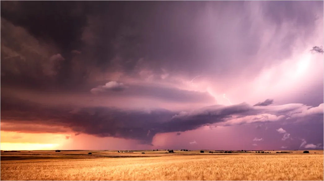 Detail Supercell Thunderstorm Rotating Cloud Base Number 13