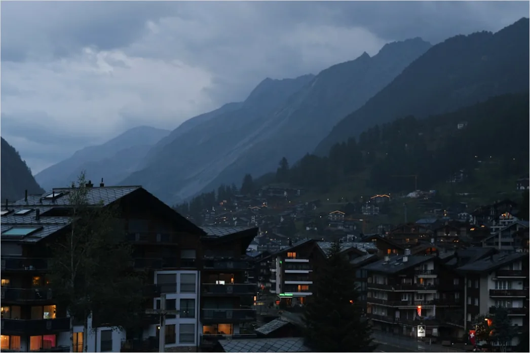 Detail Switzerland Alpine Village Mountain View Number 12