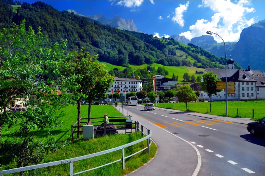 Detail Switzerland Alpine Village Mountain View Number 10