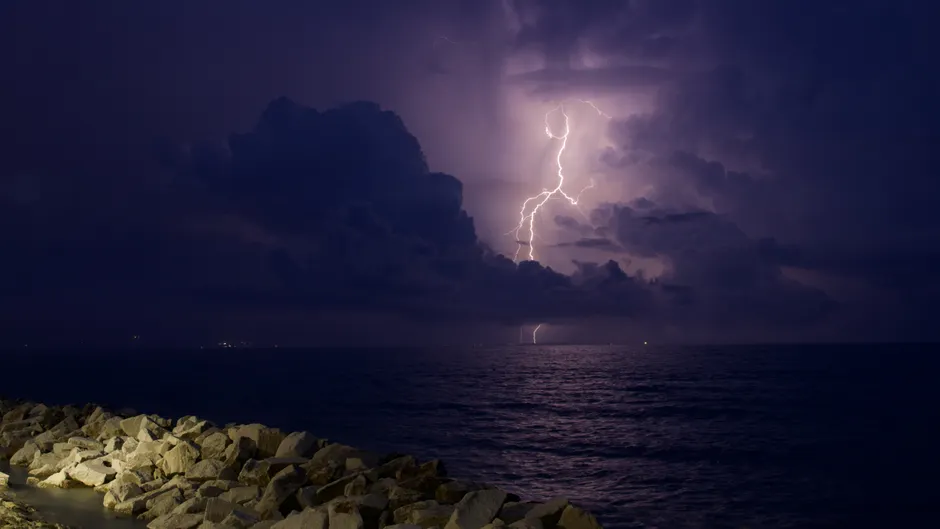 Detail Thunderstorm Approaching Dark Cloud Wall Number 14