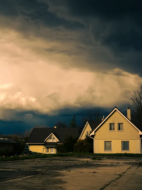 Detail Thunderstorm Approaching Dark Cloud Wall Number 16