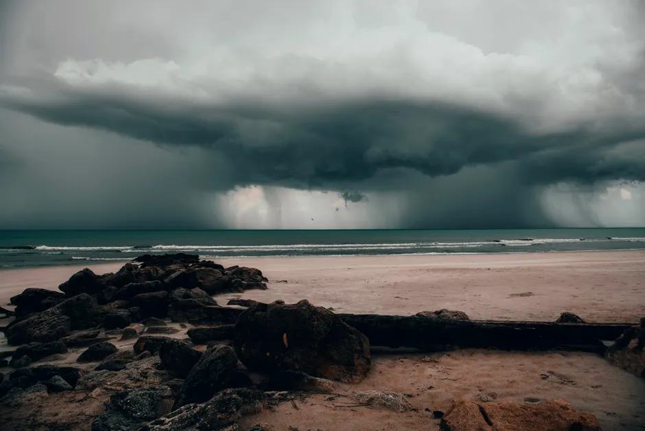 Detail Thunderstorm Approaching Dark Cloud Wall Number 9
