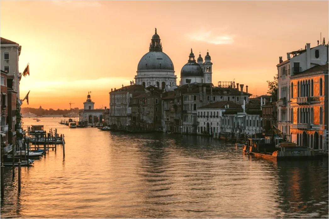 Detail Venice Gondola Canal Morning Light Number 3