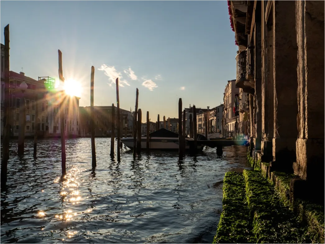 Detail Venice Gondola Canal Morning Light Number 4