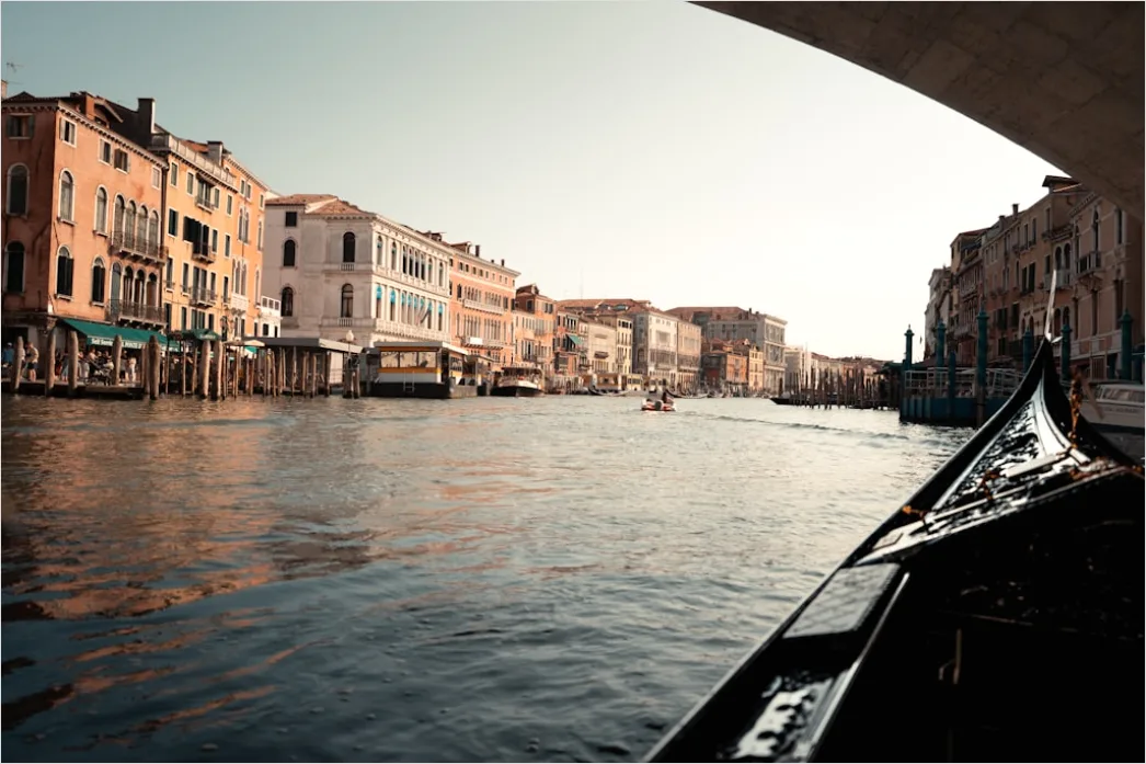 Detail Venice Gondola Canal Morning Light Number 8