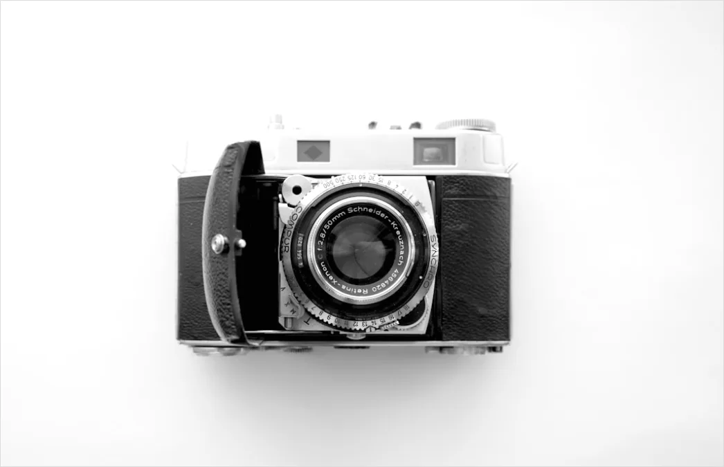 Detail Vintage Camera Illustration Design Number 12