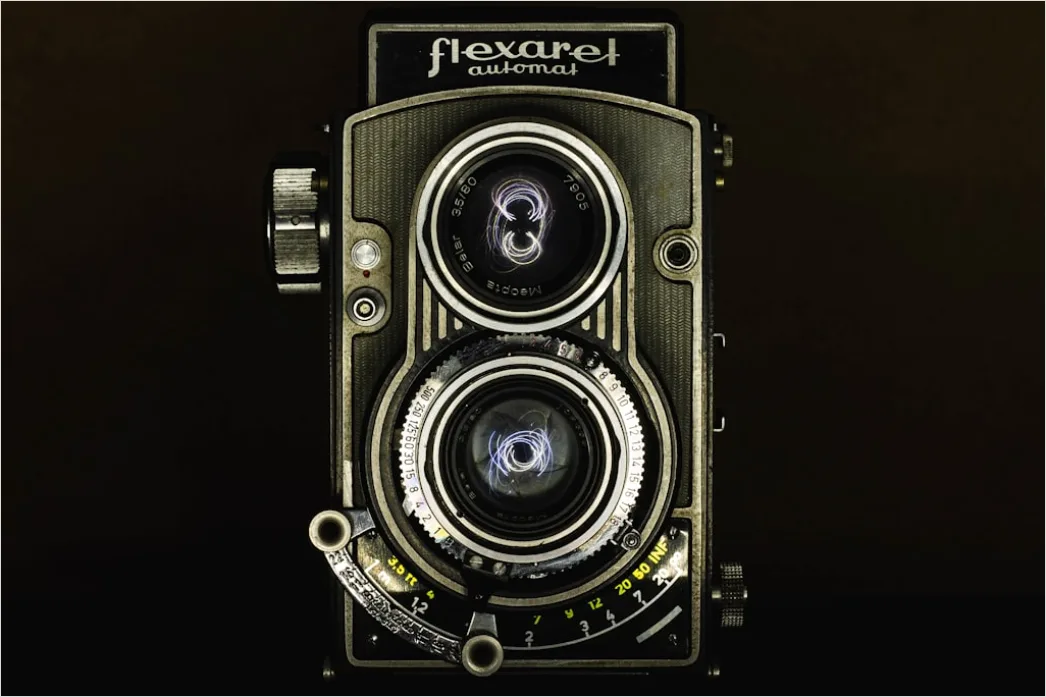 Detail Vintage Camera Illustration Design Number 20