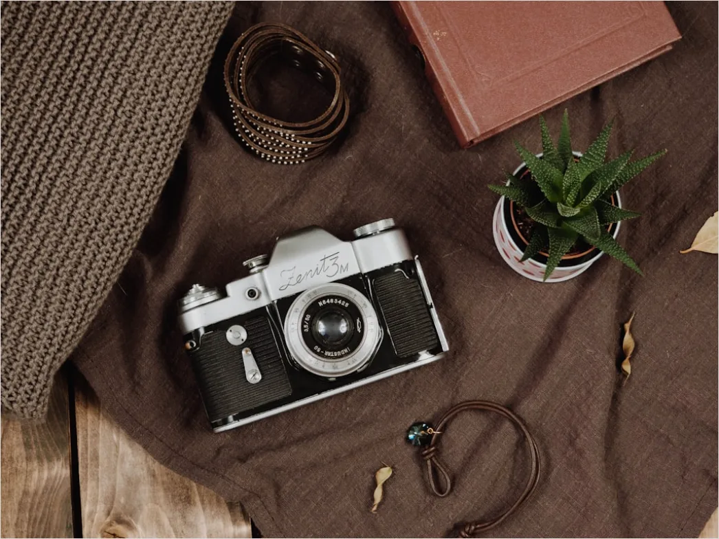 Detail Vintage Film Camera Flat Lay Number 6