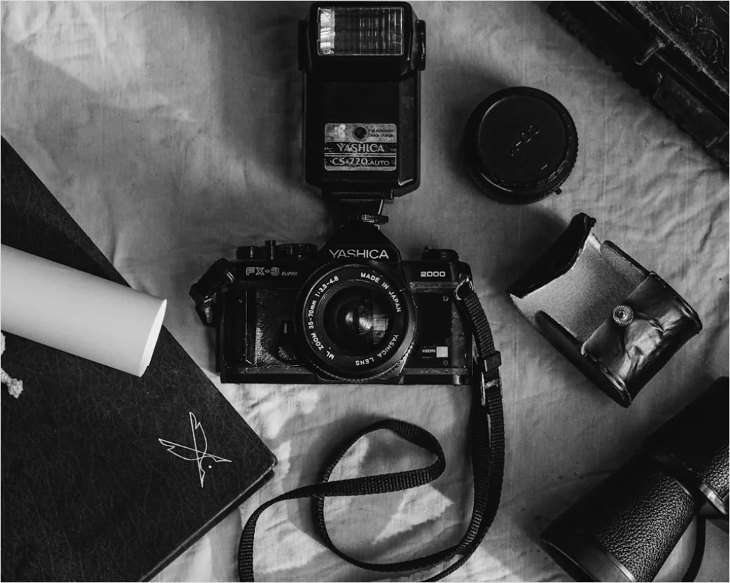 Detail Vintage Film Camera Flat Lay Number 9