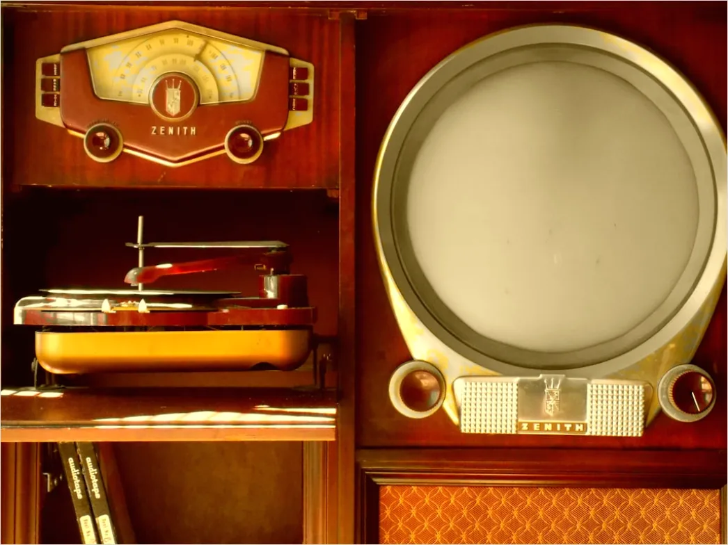 Detail Vintage Photo Booth Props Number 4