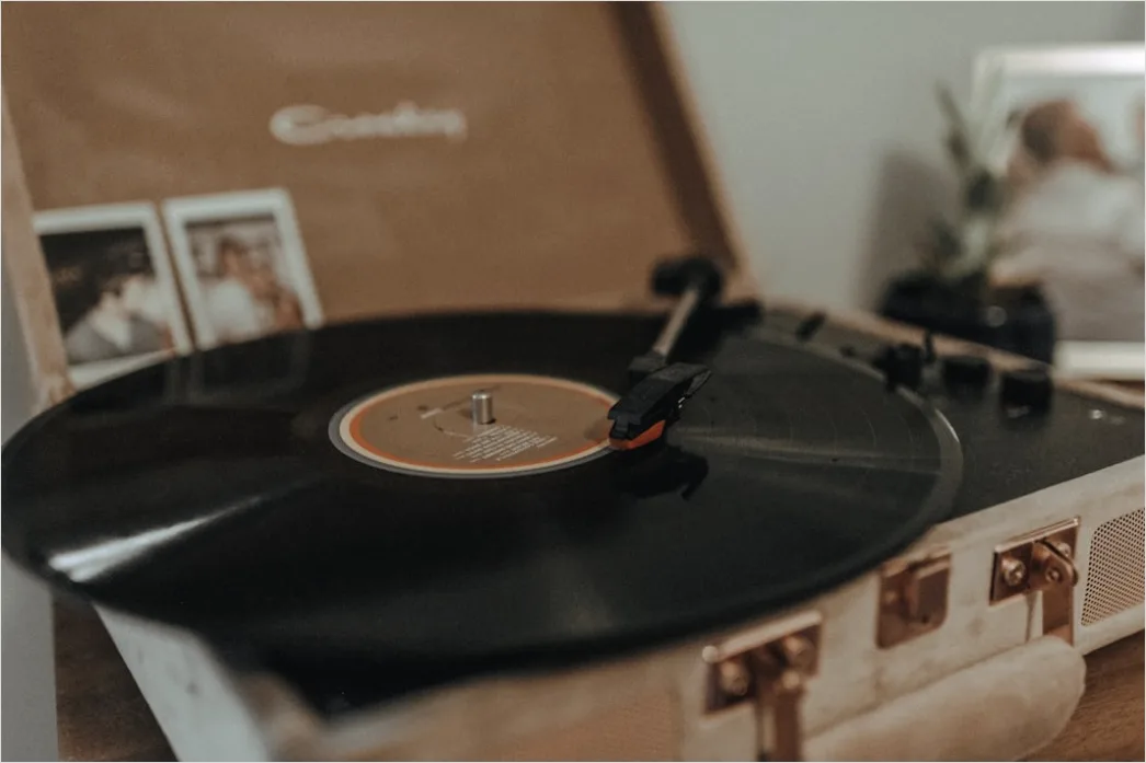 Detail Vintage Record Player Aesthetic Number 17
